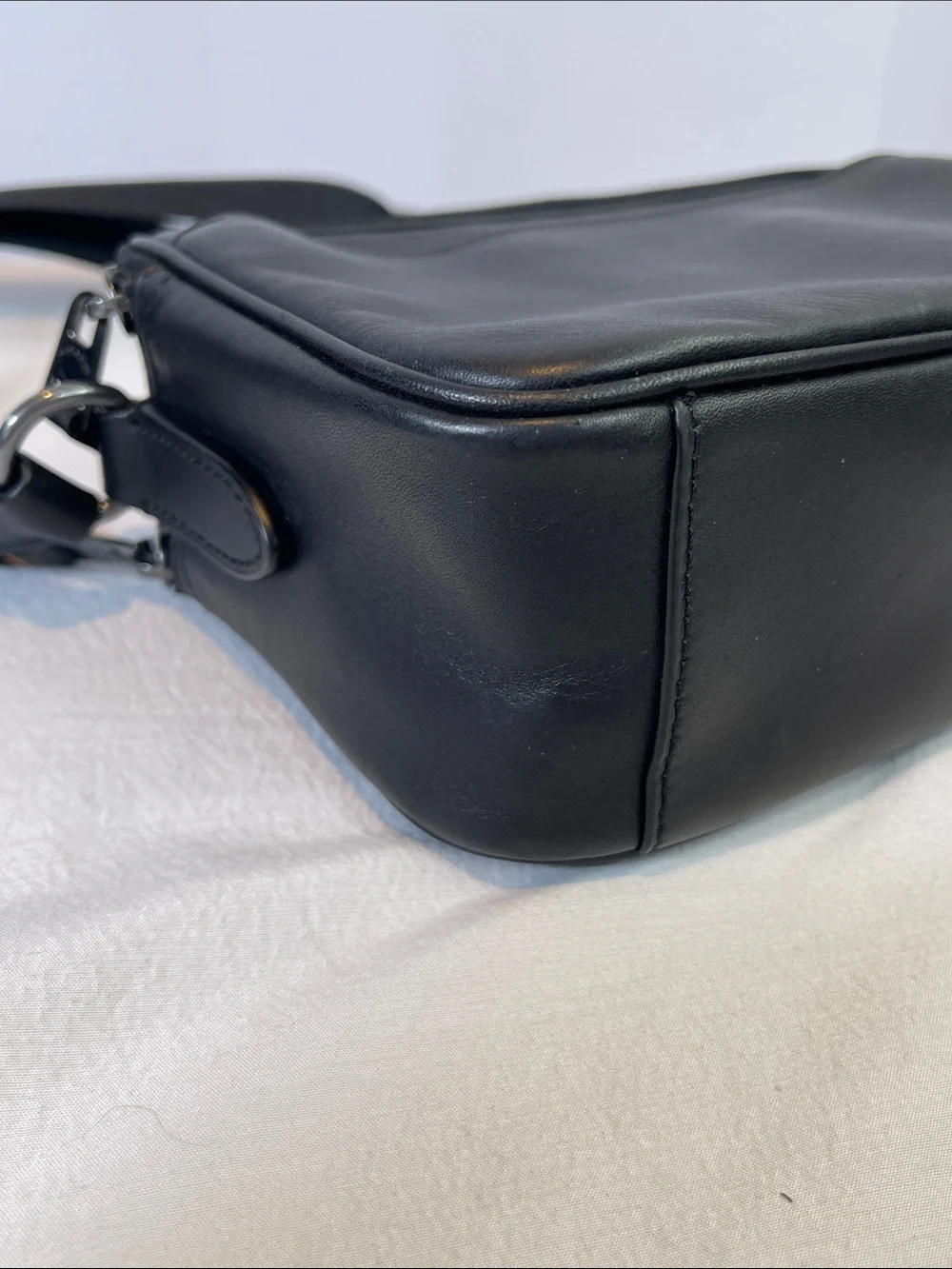Coach H2144-C4148 Graham Crossbody Bag Black Smooth Leather Men’s Unisex